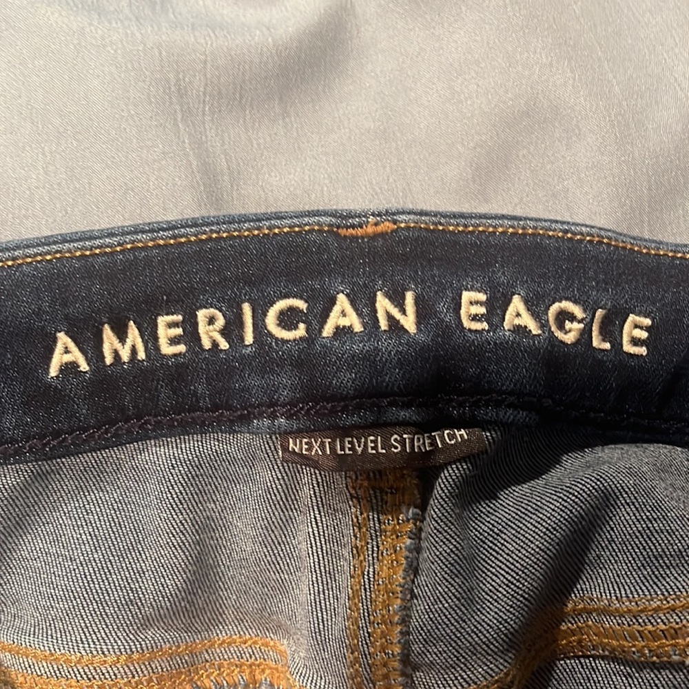 Never Worn AE Jeans - Picture 2 of 4
